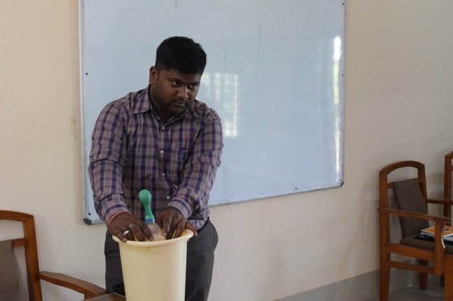 Checking the flow of heat in gas.